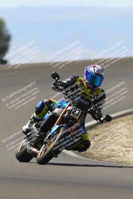 media/Sep-21-2025-TrackDaz (Sun) [[277c75b276]]/C Group/1240pm (Turn 2)/